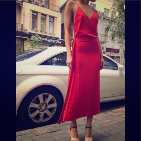 Alexis Dresses & Skirts - Alexis “Analiai" crepe slip-style dress